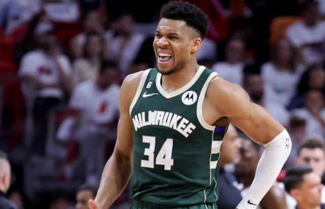 开云体育-字母哥拒绝利拉德式忠诚 未做好提前续约的准备